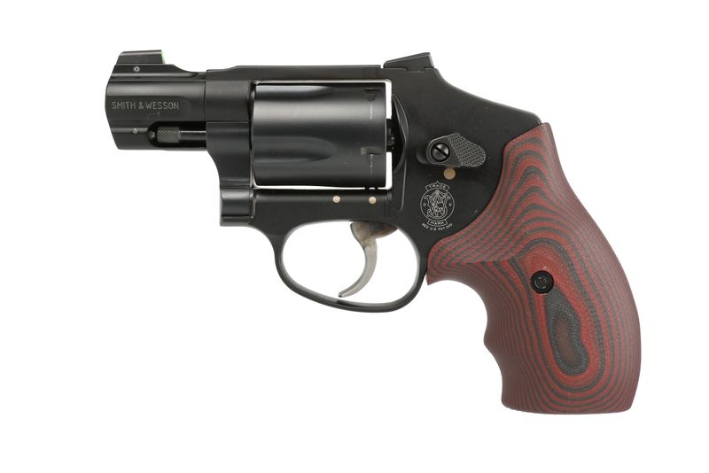 Smith and Wesson 432uc 32h&r 1-7/8 Smith and Wesson 432uc 32h&r 1-7/8" 6rd Xs Ns