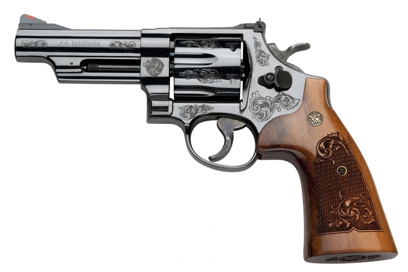 Smith and Wesson 29 Engraved 44m/44s Bl/wd 4 Smith and Wesson 29 Engraved 44m/44s Bl/wd 4"