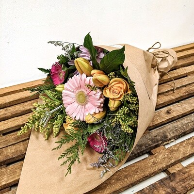 Bright + Cheery - Seasonal Market Bouquet