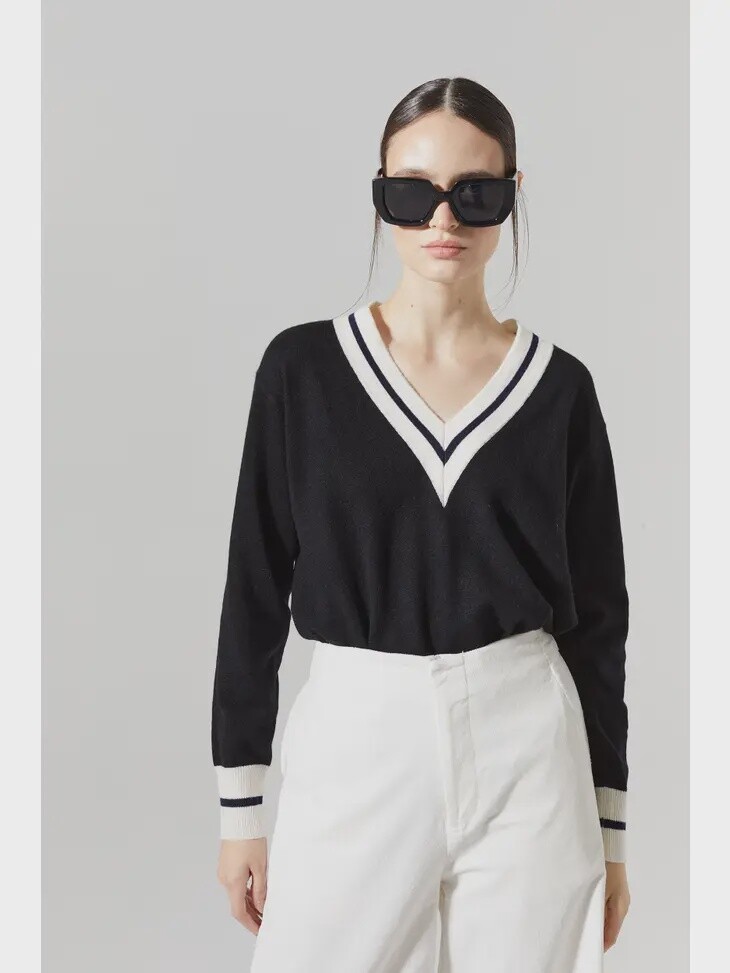 Preppy Cashmere Sweater | Black