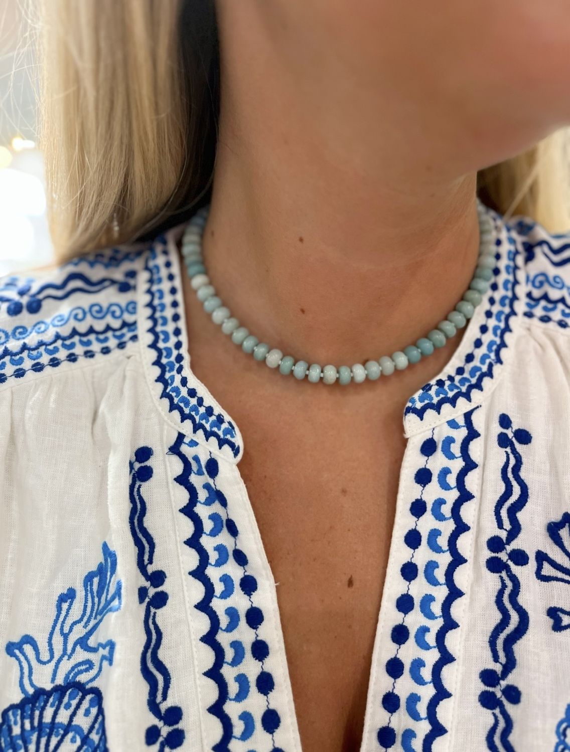 Blue and White Beaded Necklace (BB3)