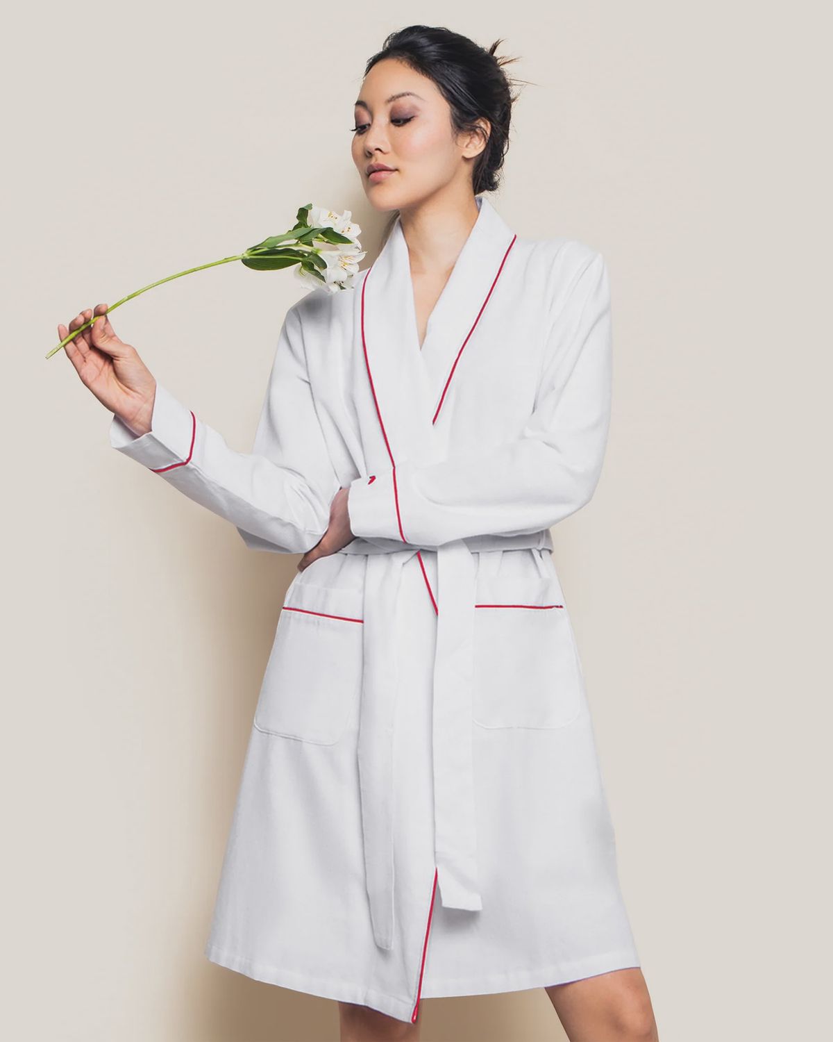 Flannel Robe in White with Red Piping