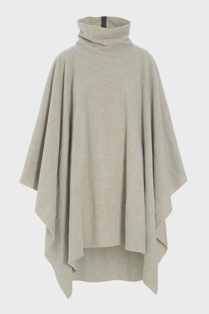 Lounge Poncho in Sand