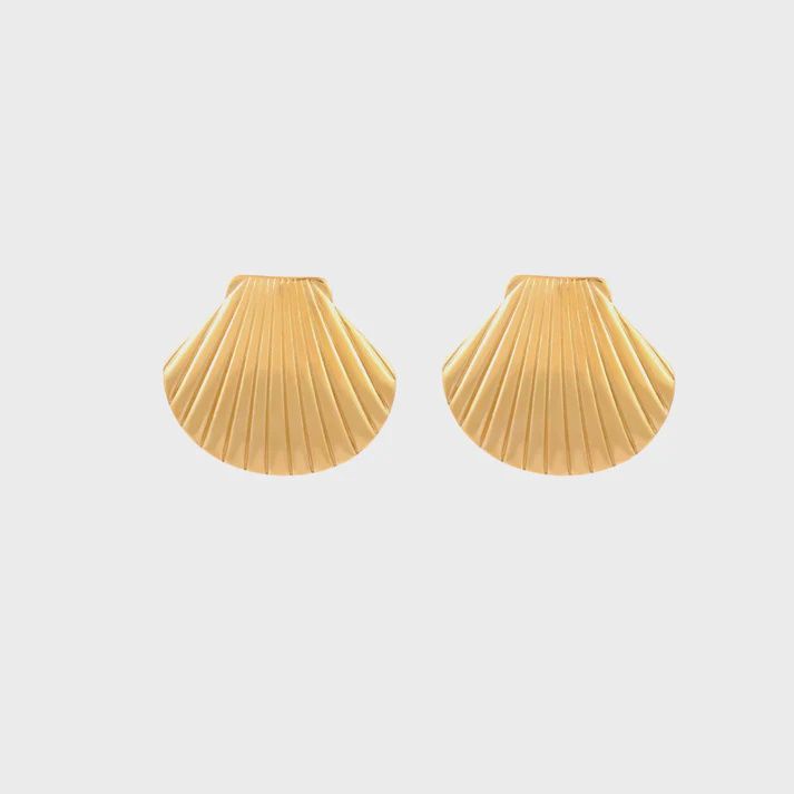 Fan Shell Studs