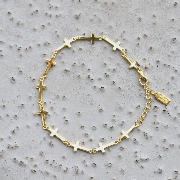 Cross Link Bracelet