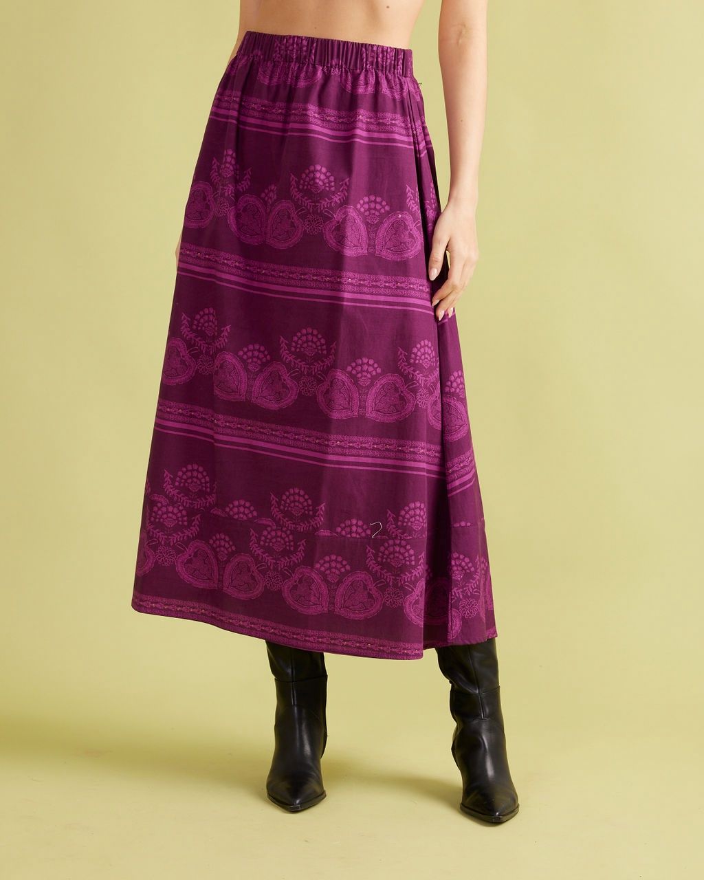 Marisol Skirt in Garden Motif Plum, Size: XS