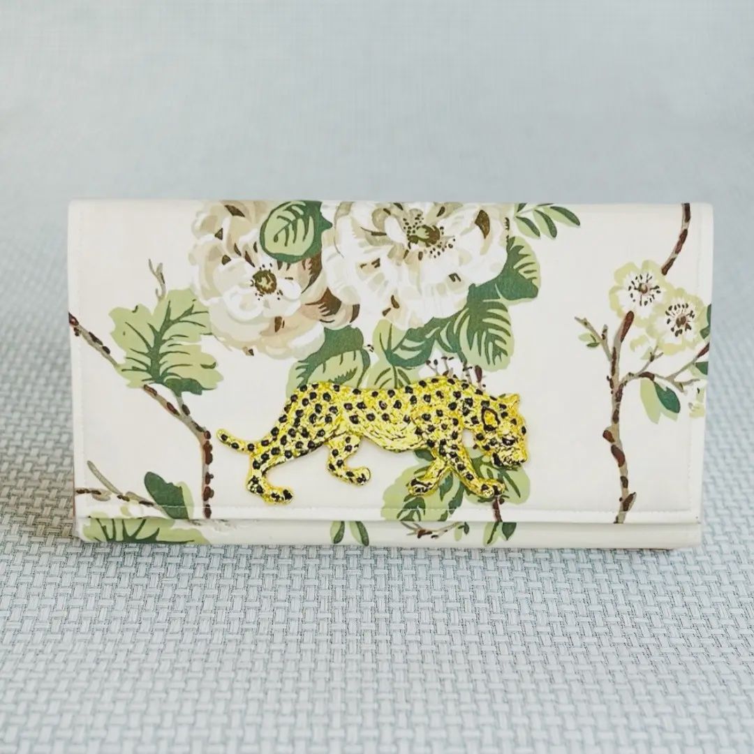 Floral Cluster Clutch