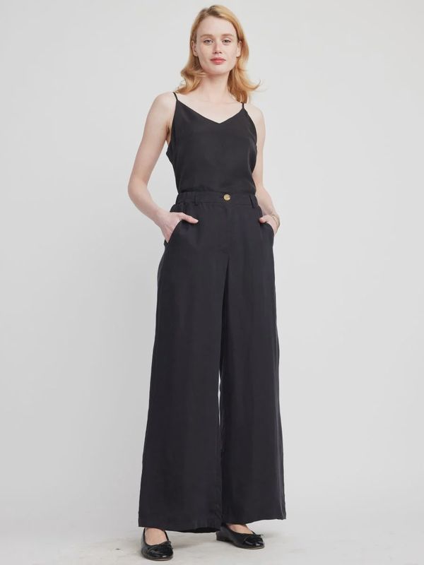Caroline Pant