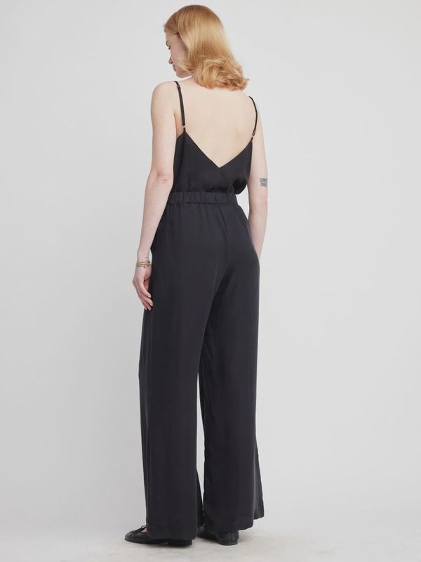 Caroline Pant