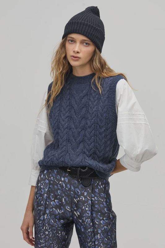 Otto Knitted Vest in Navy