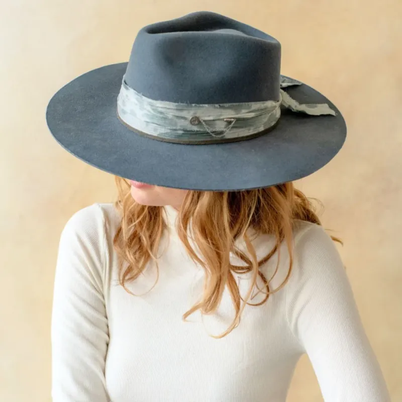 Begonia Hat in Dusty Blue