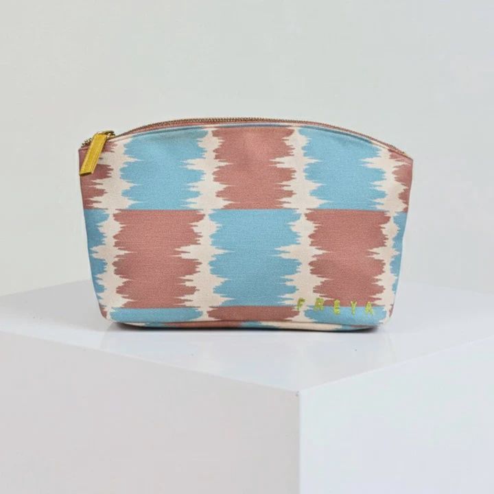 Happy Stripe Travel Pouch