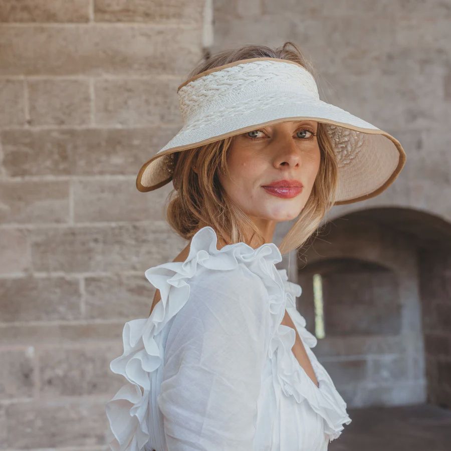 Redwood Visor, Color: White/Tan