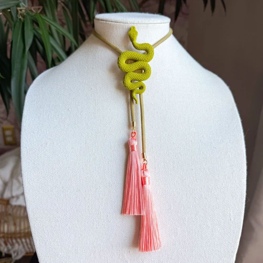 Snake Bolo, Color: Olive Green/Peach