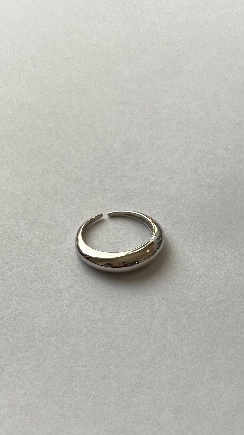 Dome Ring/
smooth 925 Sterling Silver ring