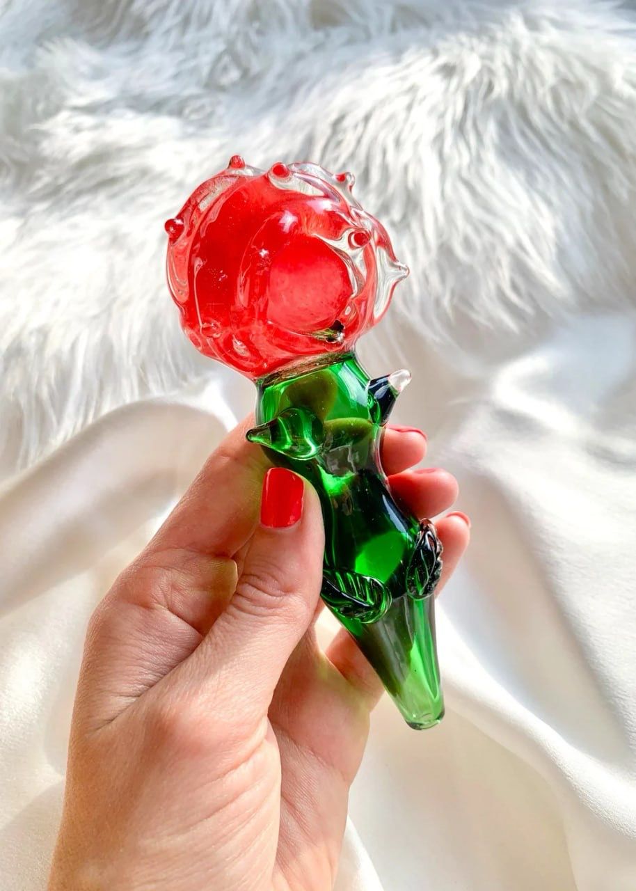 Rose Pipe, Color: Red