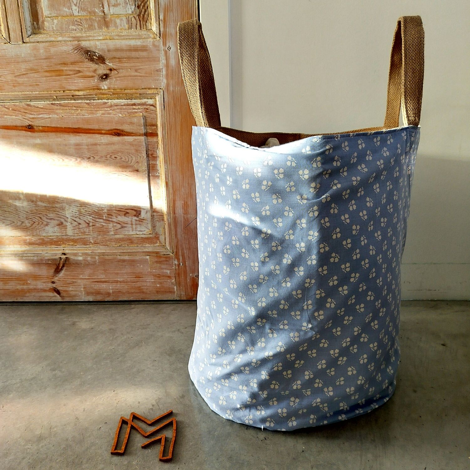 XL opbergmand uit recuptextiel - blue little flowers