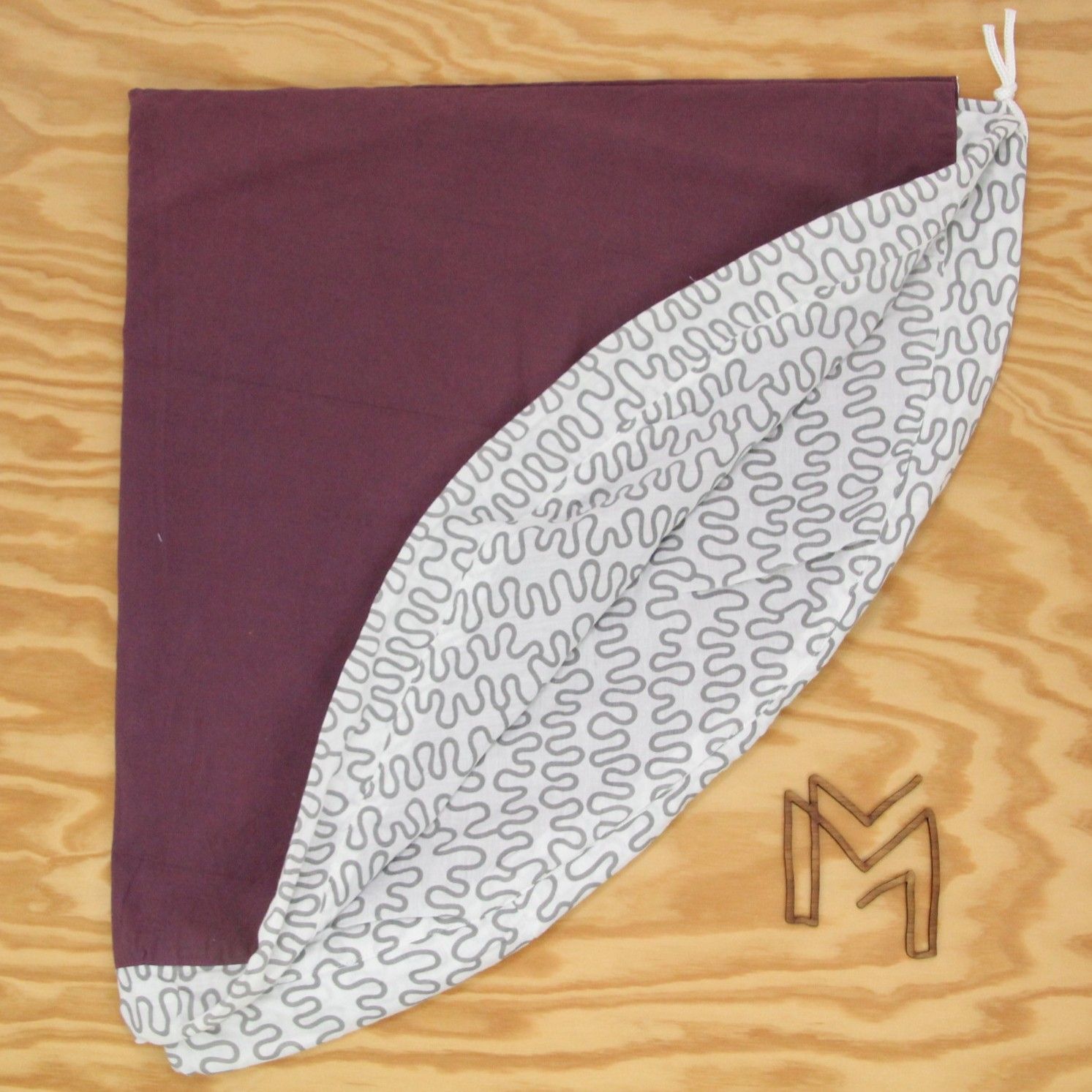 Play &amp; go uit recuptextiel - bordeaux droodling