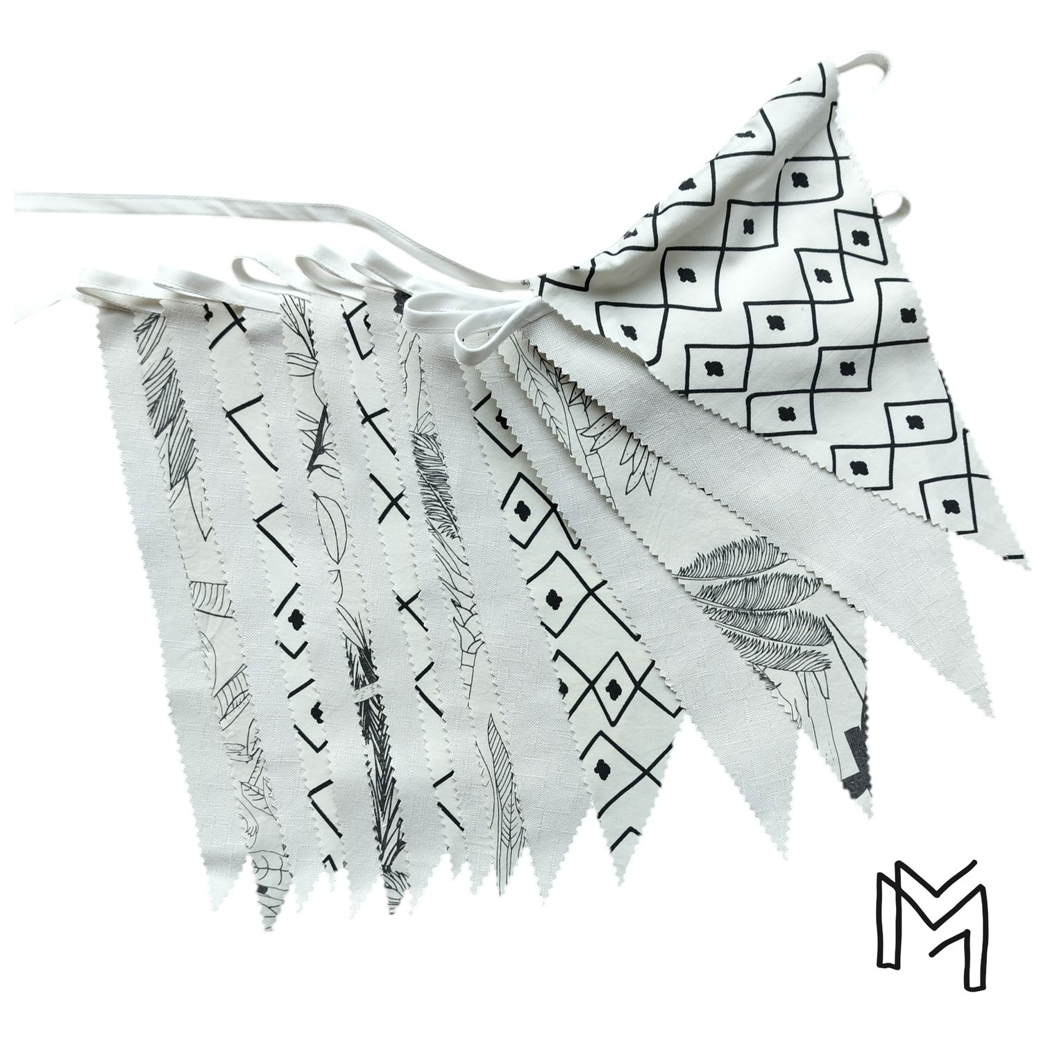 Vlaggetjes uit recuptextiel - Black and white