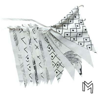 Vlaggetjes uit recuptextiel - Black and white