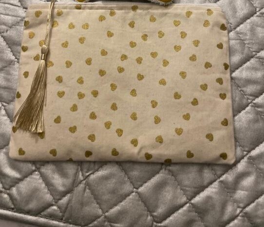 Pochette coeur + carrées démaquillant
