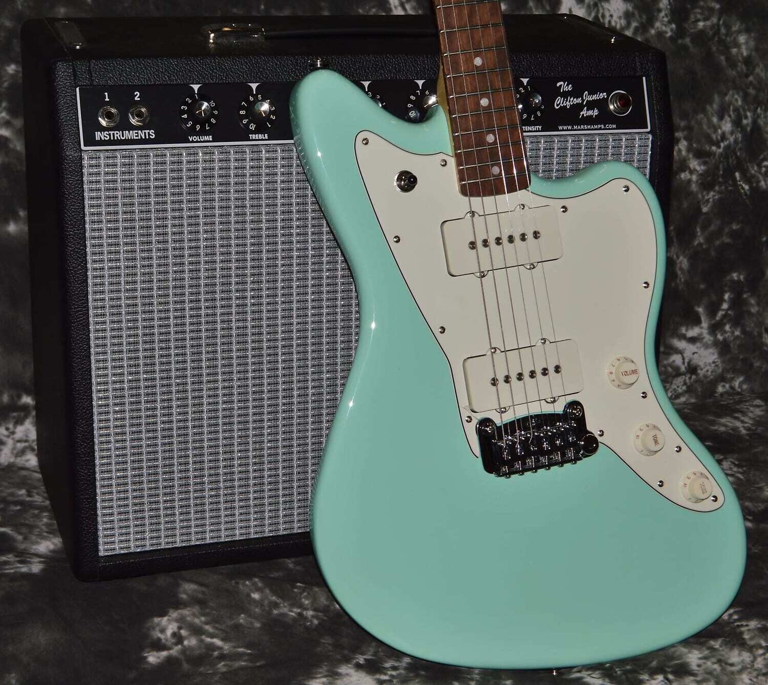 2020 G&L USA  - Fullerton Deluxe Doheny - Surf Green