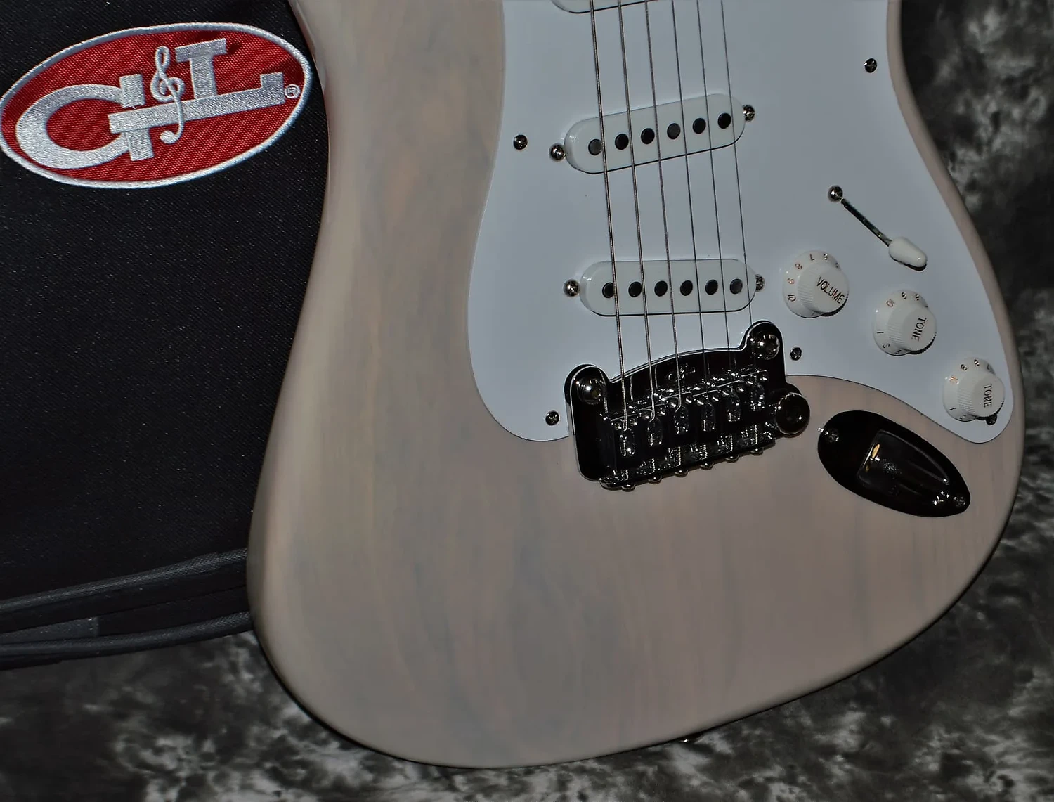 ギター G&L USA LEGACY White blonde Used G&L USA Legacy - Blonde – Quimper Sound Records and Guitars