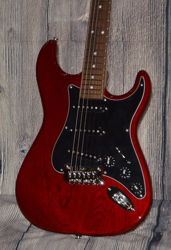 2020 G&L - Legacy - Clear Red