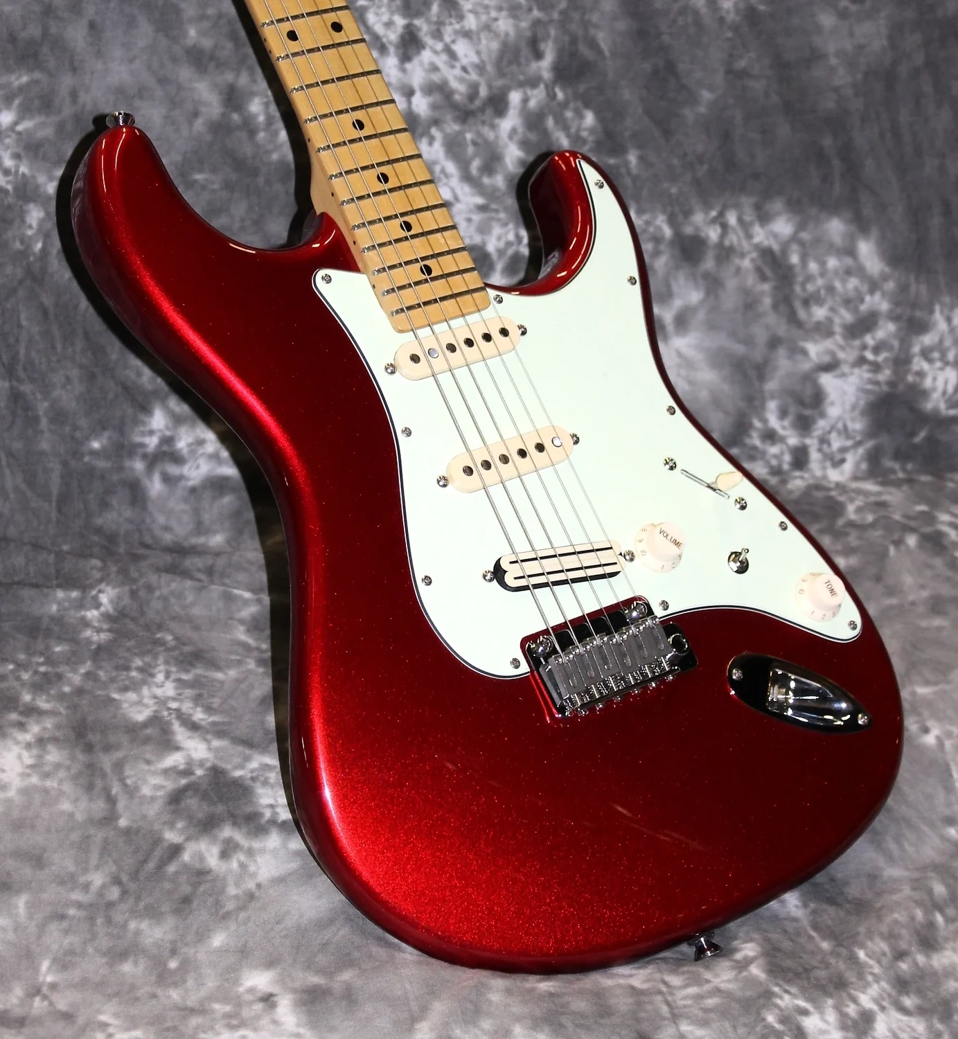 2023 Tagima - Handmade in Brazil T-805 - Candy Apple Red