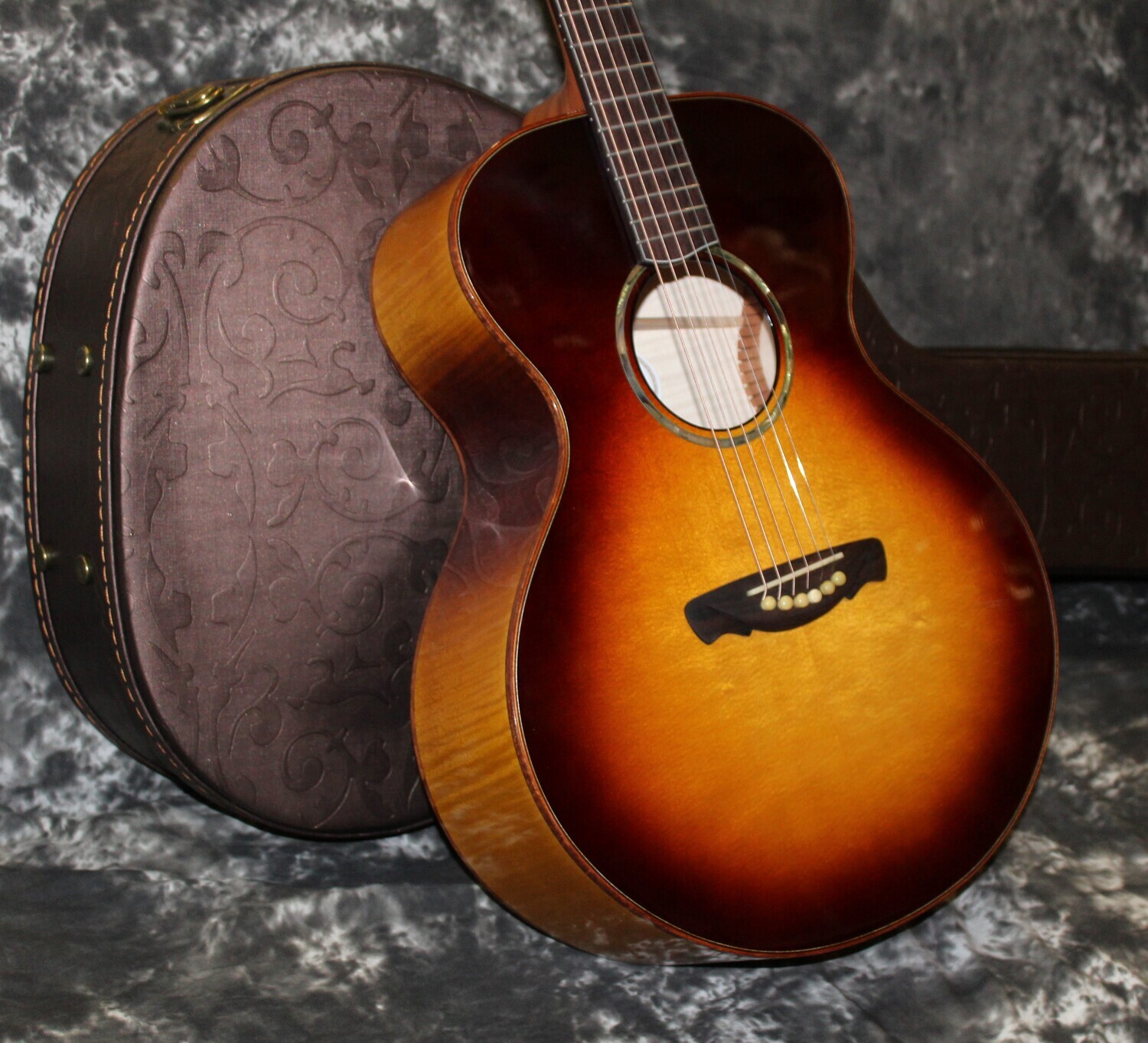 2023 HsienMo - Mini Jumbo - Vintage Sunburst