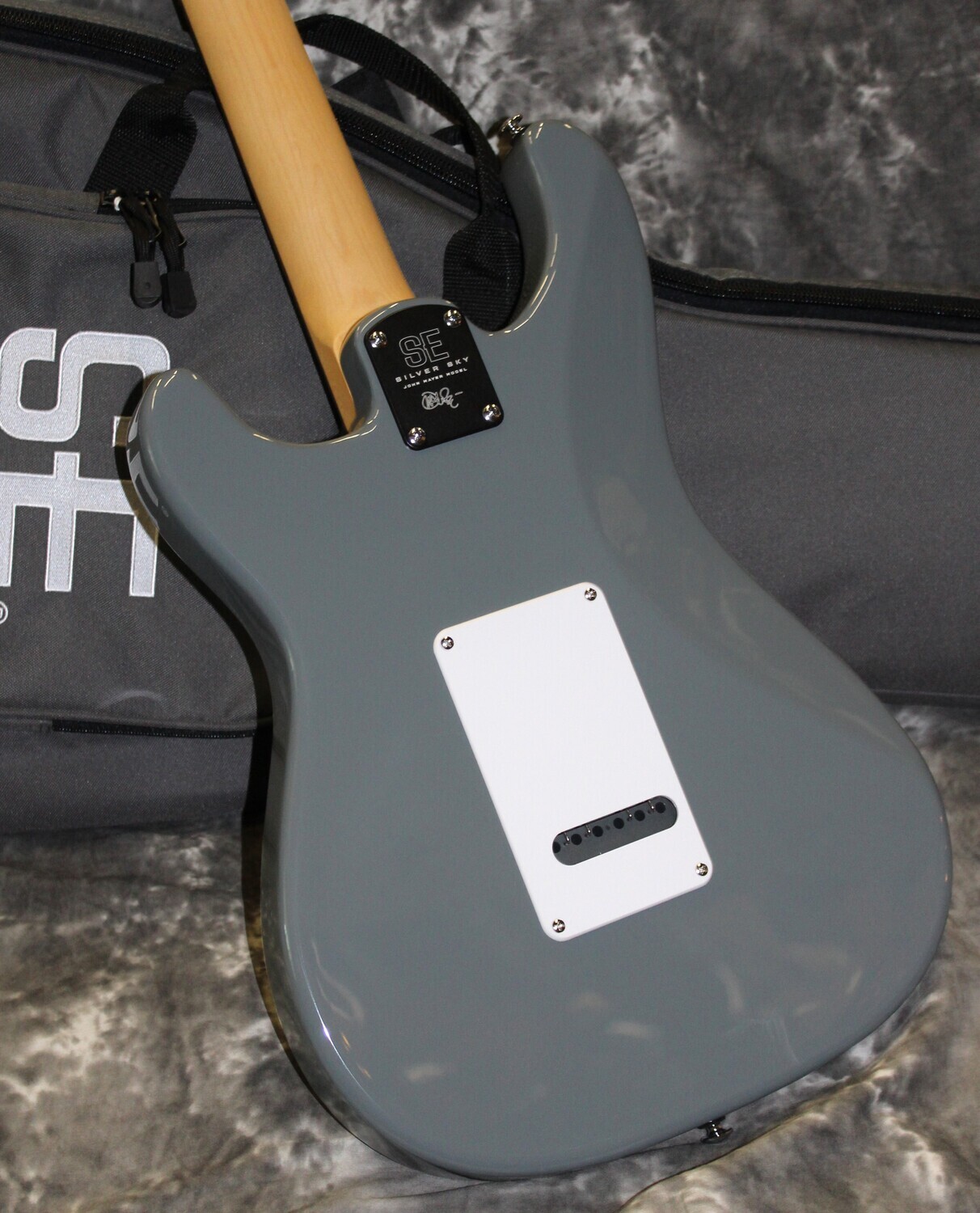 2023 PRS - SE Silver Sky - Storm Grey