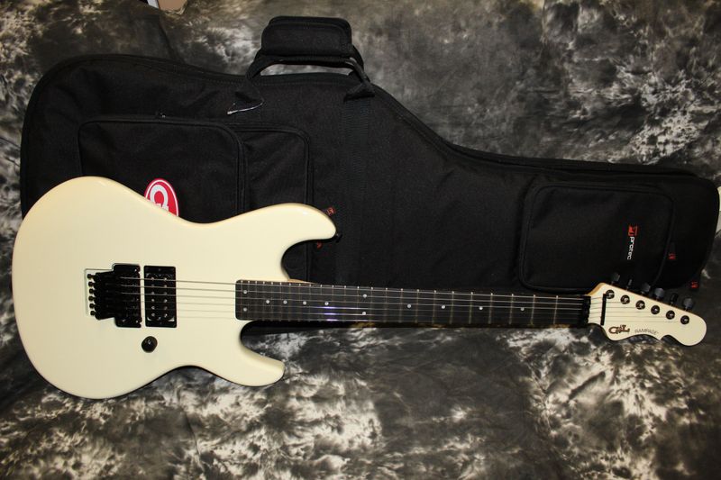 G&L legacy ギター　初心者、中級者向け G&L Tribute Series Legacy Gloss Black エレキギター