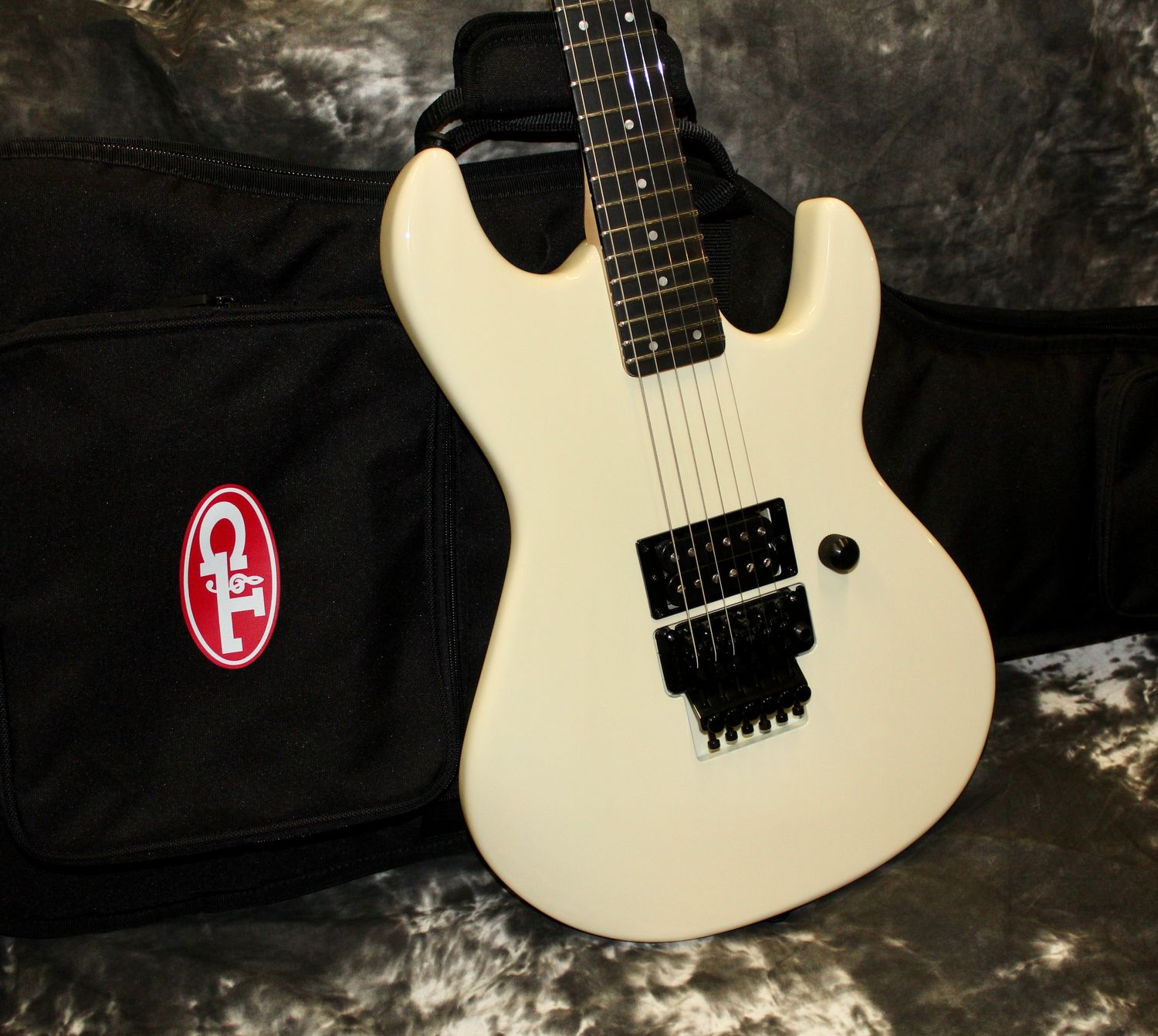 G&L Rampage 24, Ebony Board 2024 - Ivory