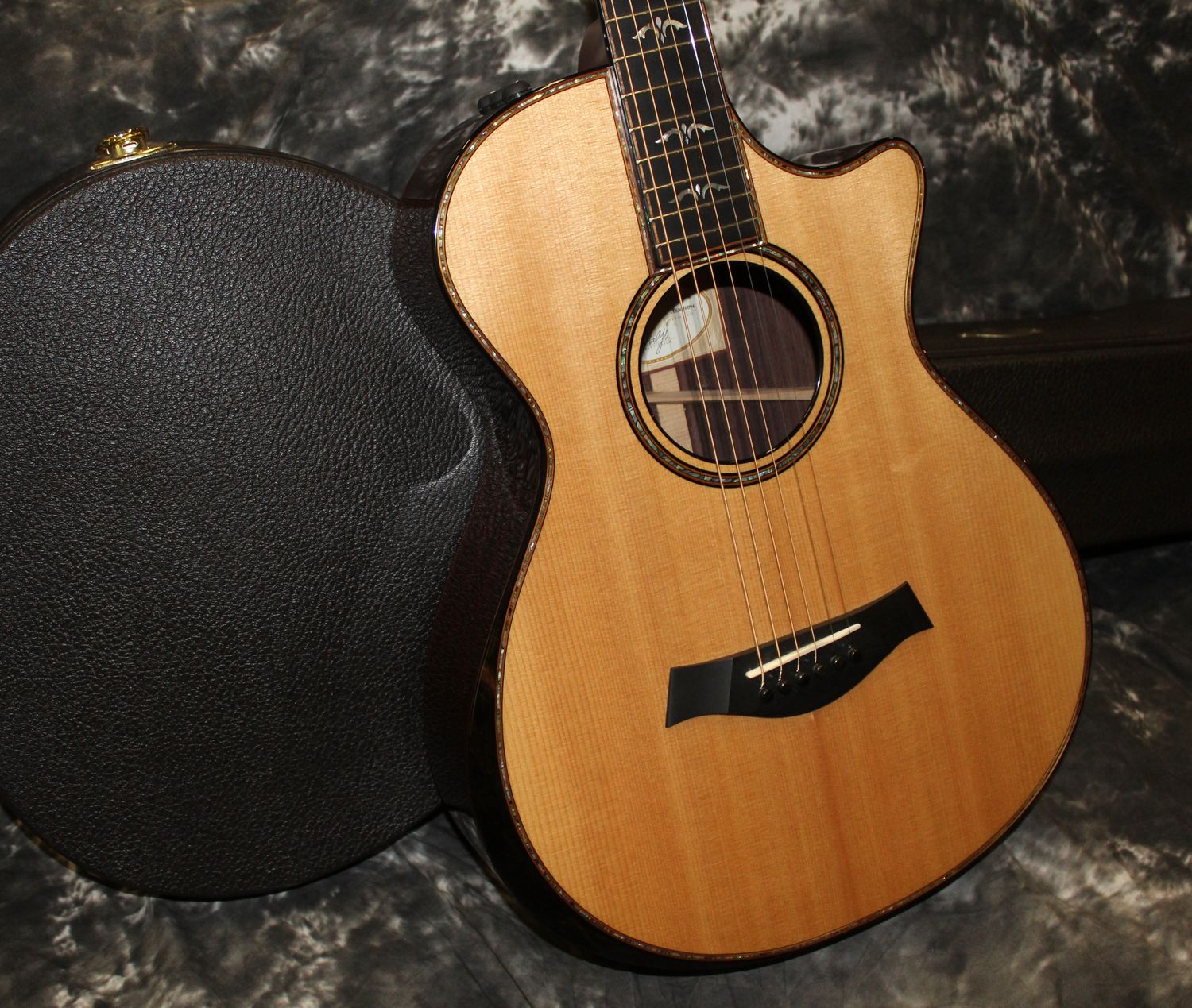 Taylor 912ce- 12 Fret 2016