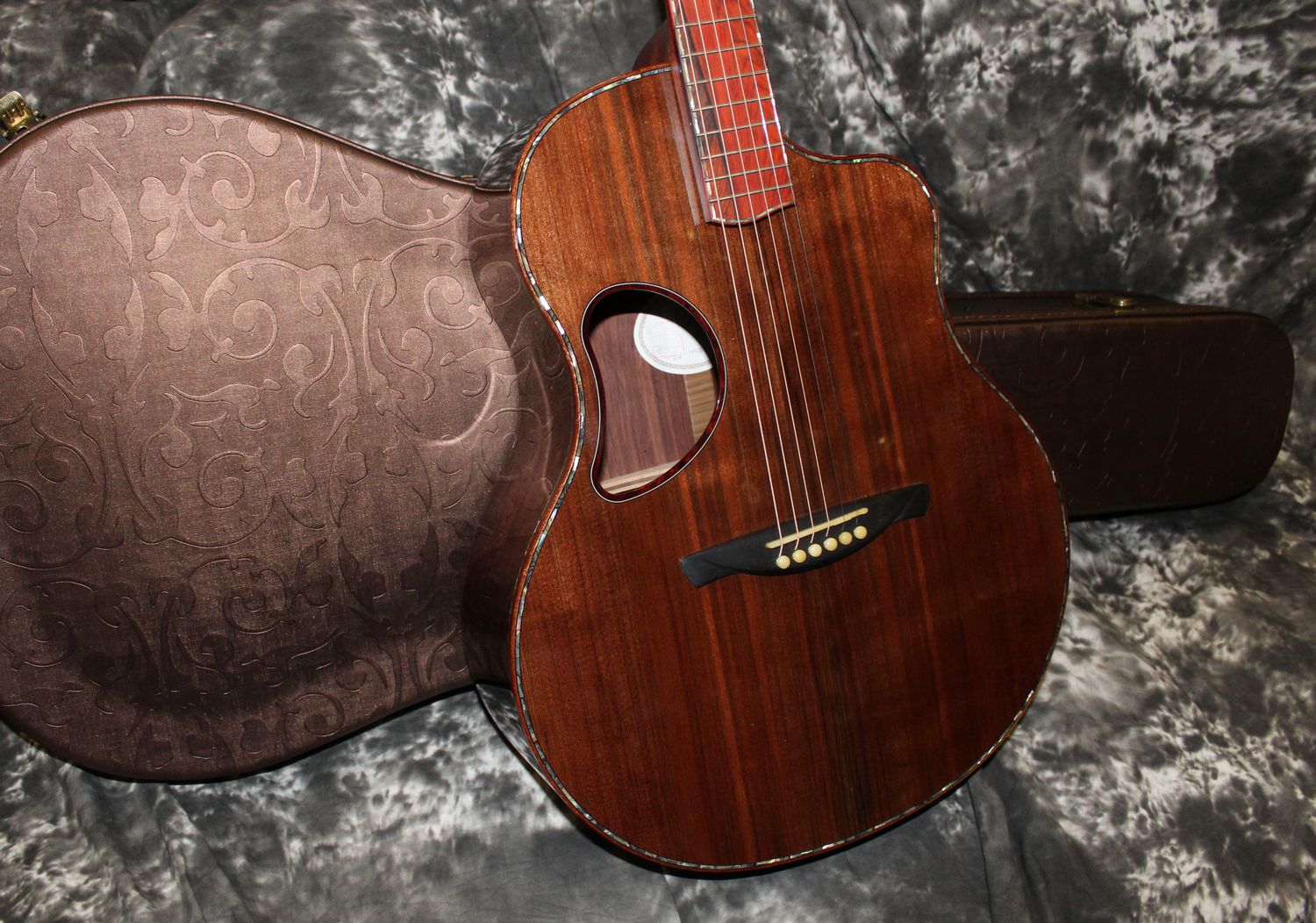 HsienMo Shiyi Madagascar Rosewood