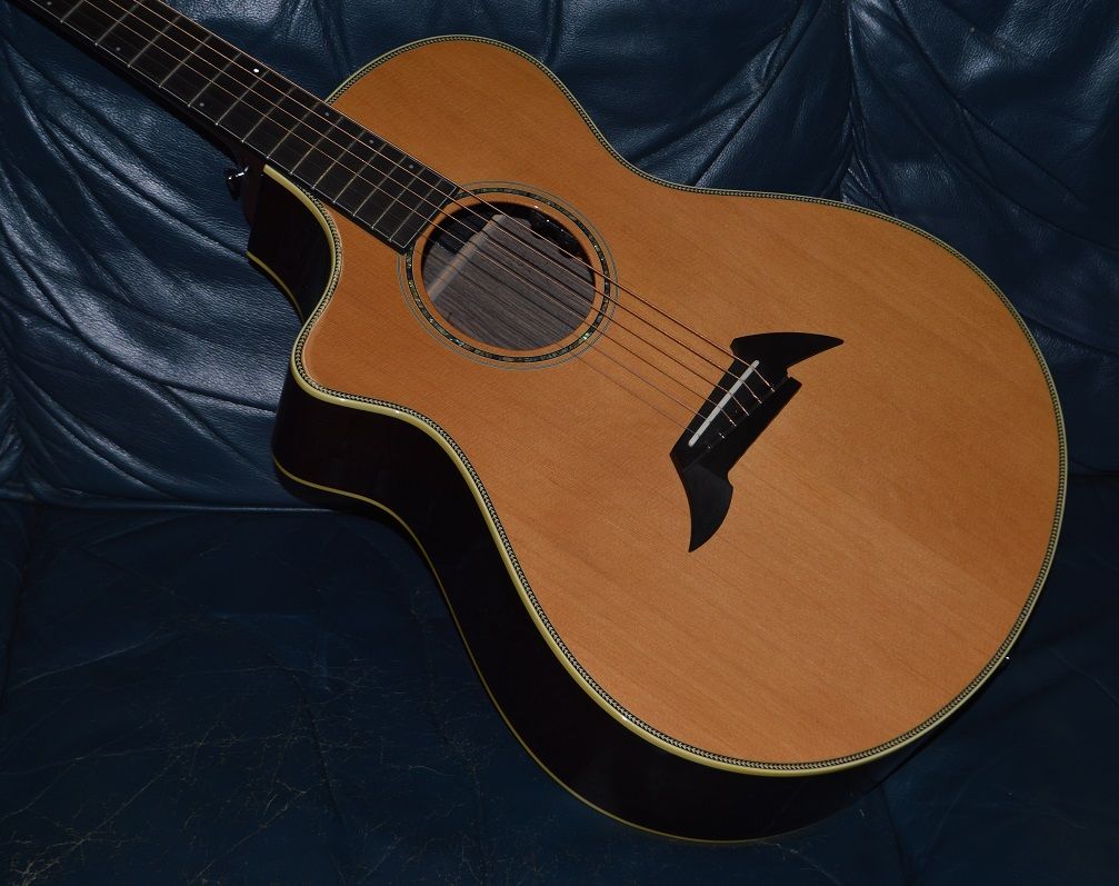 2009 Breedlove Left Hand US made Concert Rosewood 2009 Breedlove Left Hand US made Concert Rosewood