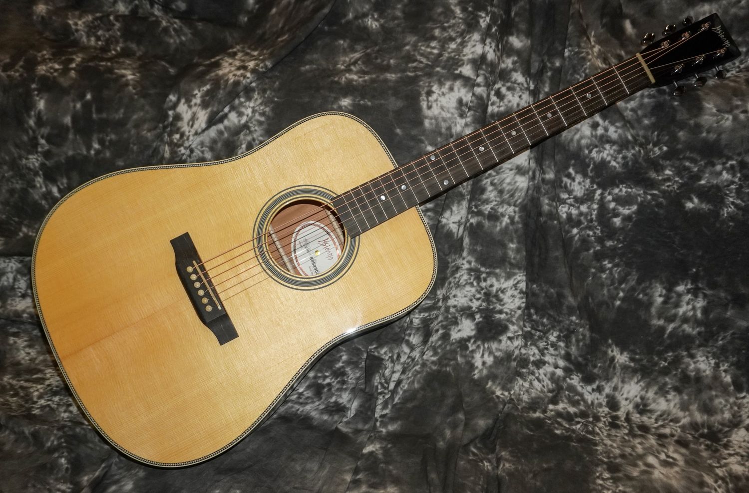 Hsienmo Custom Honduran Mahogany Dreadnought