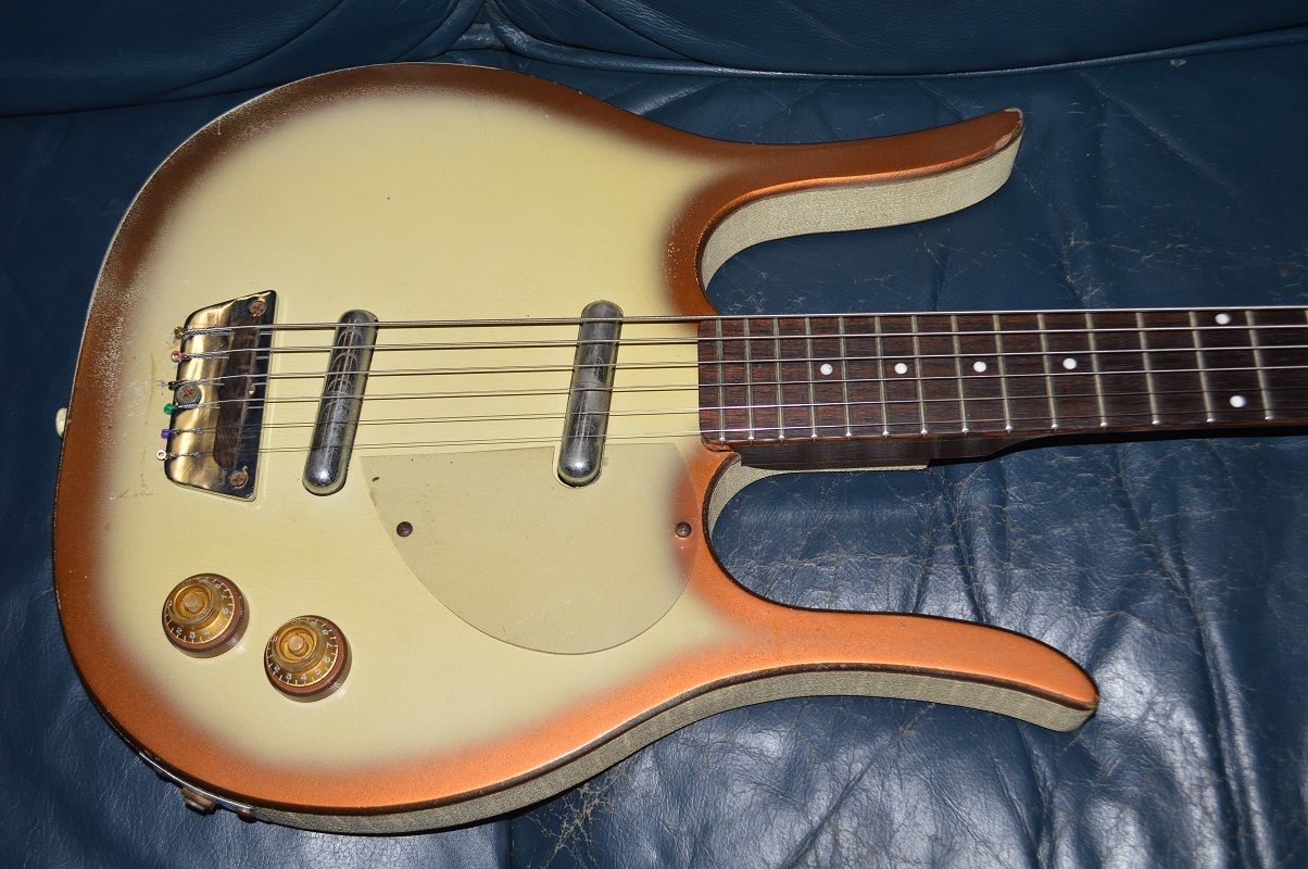 Danelectro Longhorn Baritone