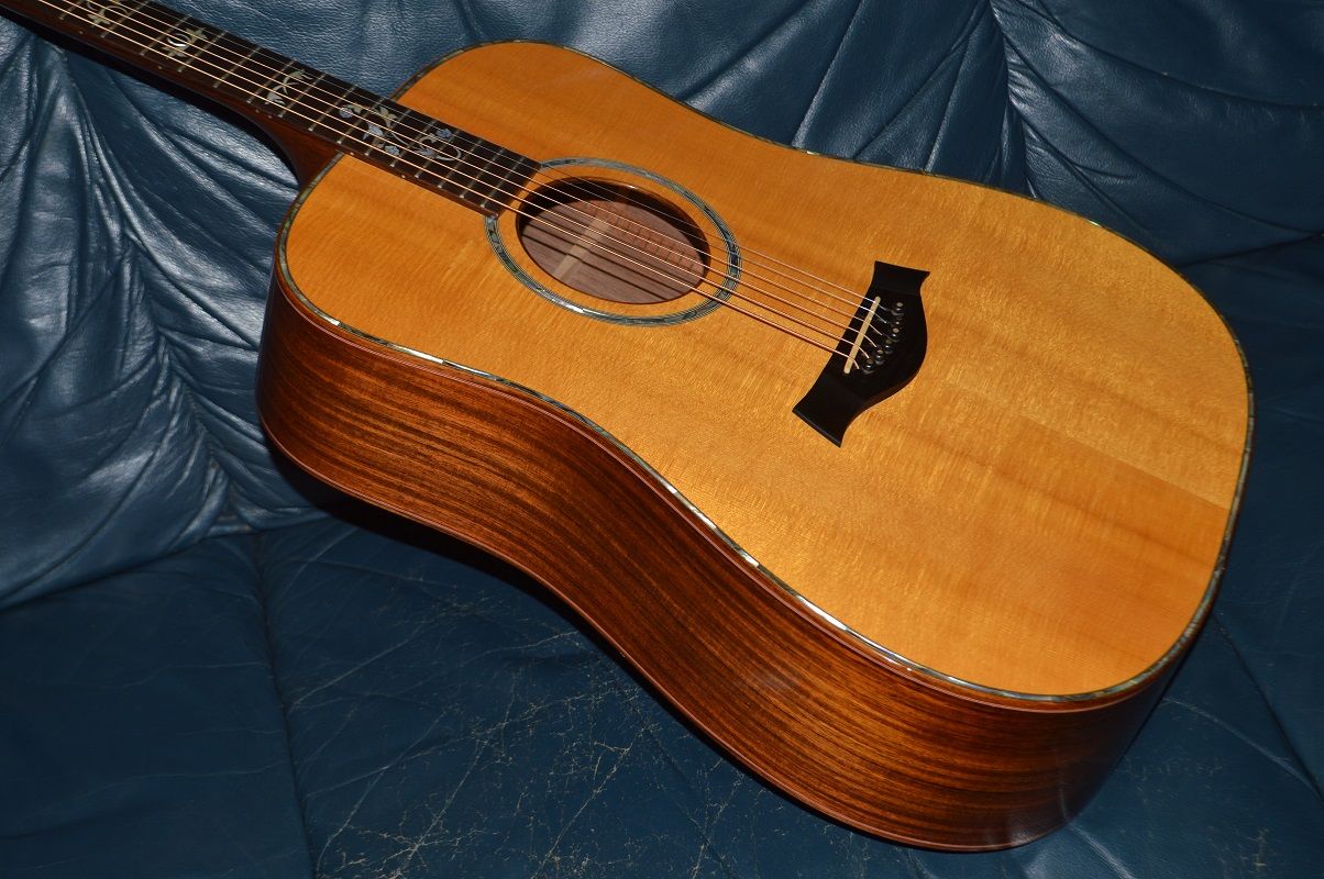 Taylor 910 Dreadnought