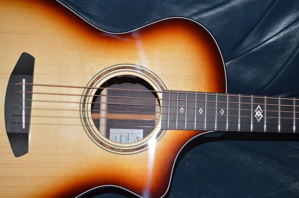 Breedlove Premier Concert Burnt Amber CE, Adirondack Top