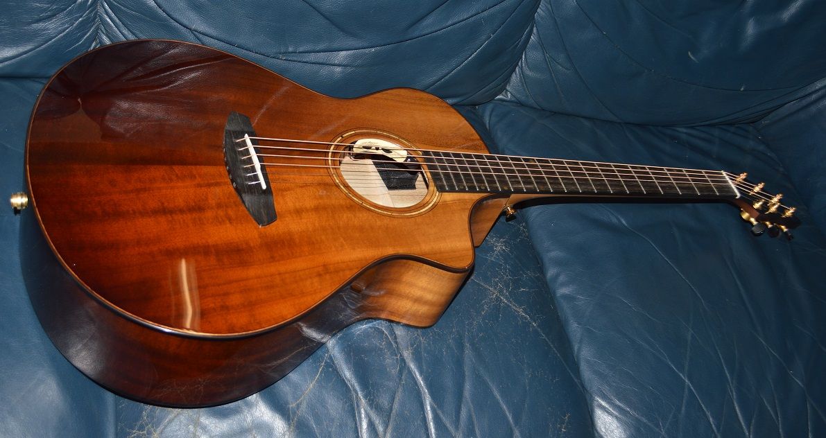 Breedlove Oregon Concert CE Limited Edition Sahara
