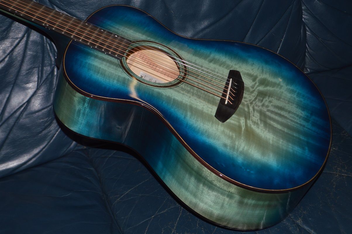 Breedlove Oregon Lagoon Limited