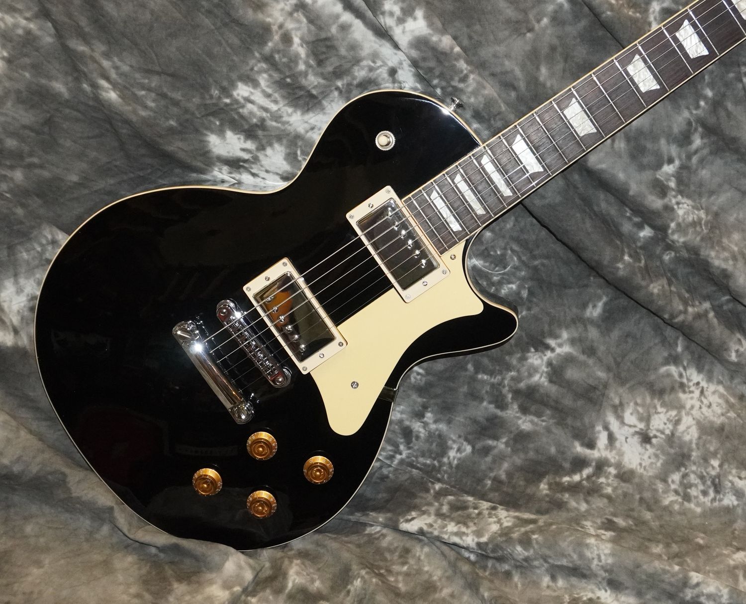 2025 Heritage H-150 Ebony 2025 Heritage H-150 Ebony