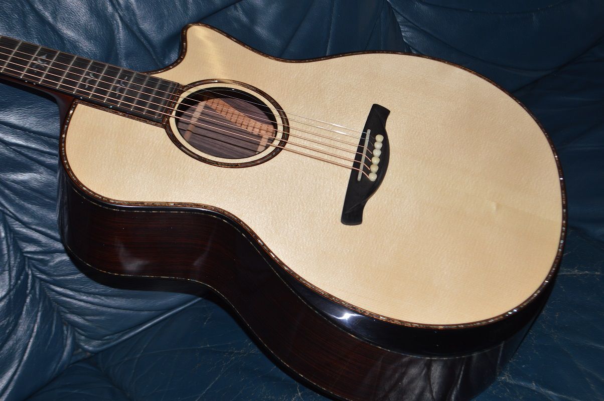 Hsienmo Grand Auditorium Custom