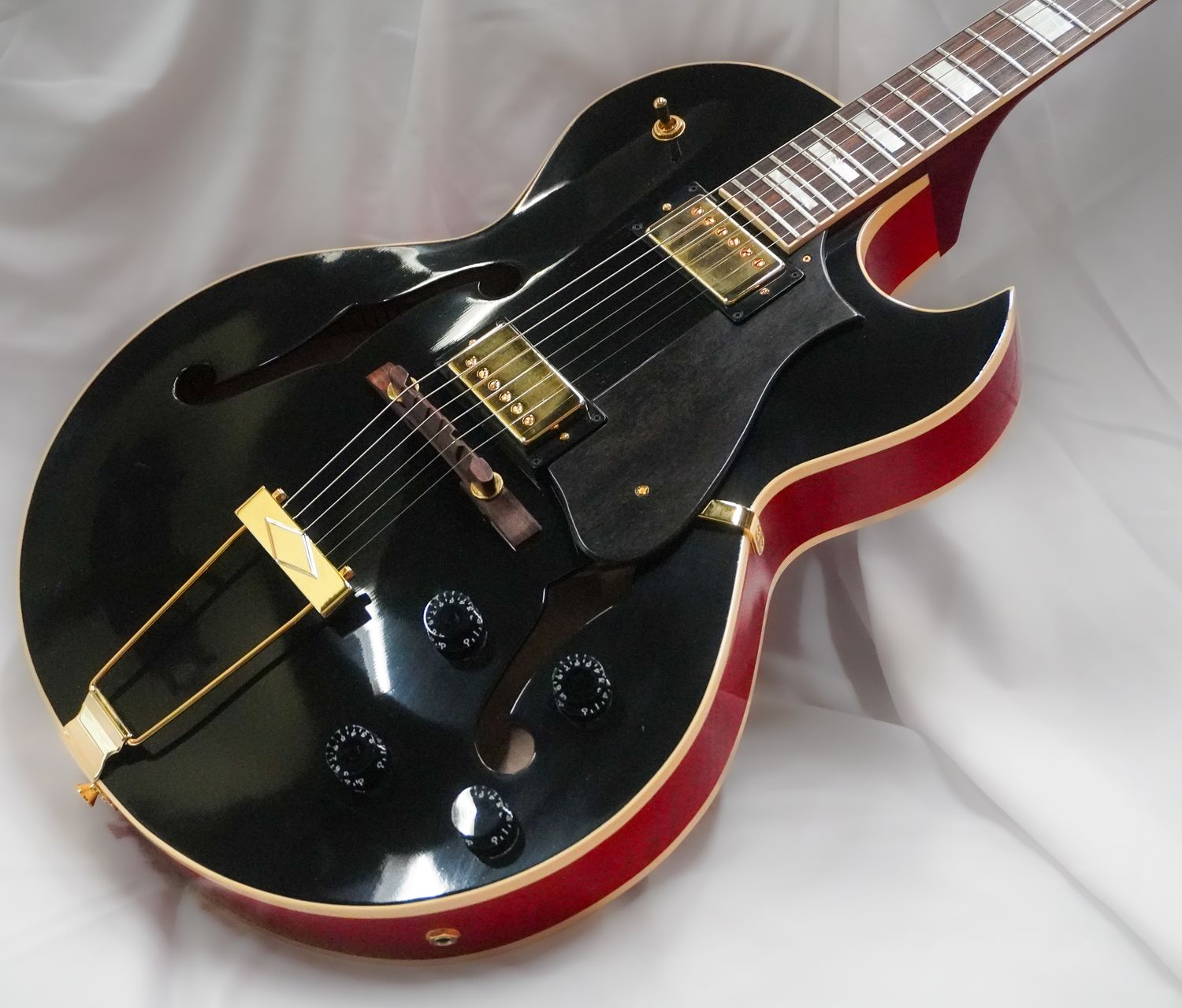 2017 Heritage H575 Custom Spruce Top Black Cherry