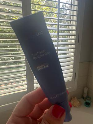 Radiant Day Moisturizer W/spf