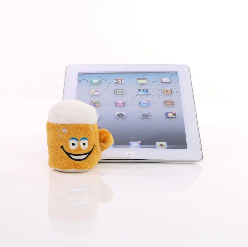 Smile Bier, Mini Plüsch, Knautschfigur mit Displayreiniger Funktion - Entfernung von Staub, Fingerabdrücken - Verschmutzungen von Displays und Oberflächen- Plüschfigur, Tischdeko - Geschenkidee