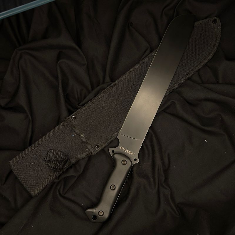 Coltello Böker Magnum