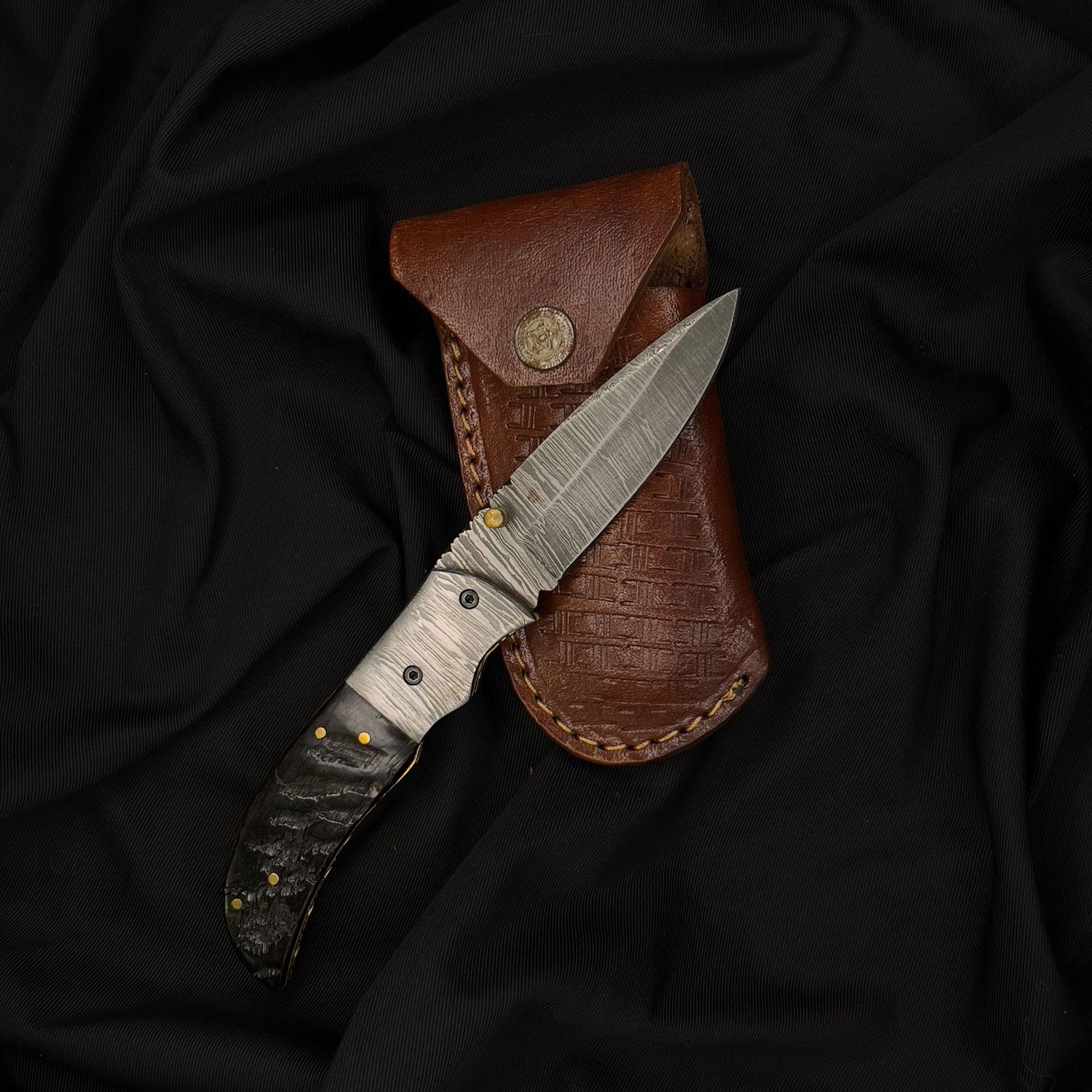 Coltello Artigianale a serramanico