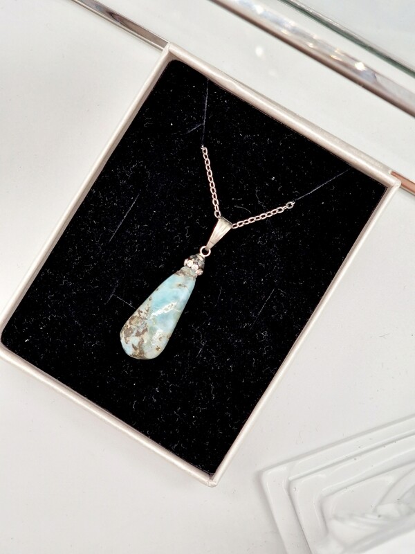 LARIMAR Anhänger mit Zirkonia-Steinen